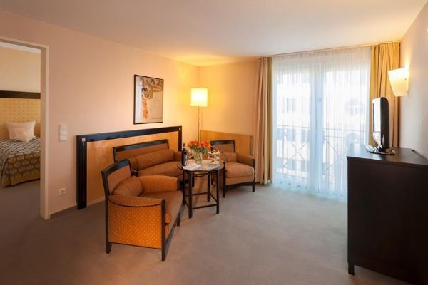 Hotel Dorint Charlottenhof (Halle)